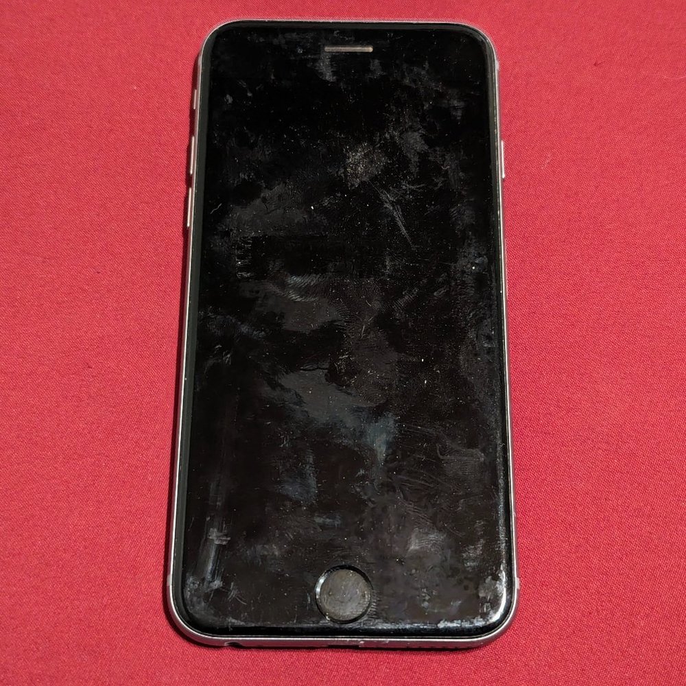 iPhone 6 (A1586) - 16 GB #48 (For parts)***